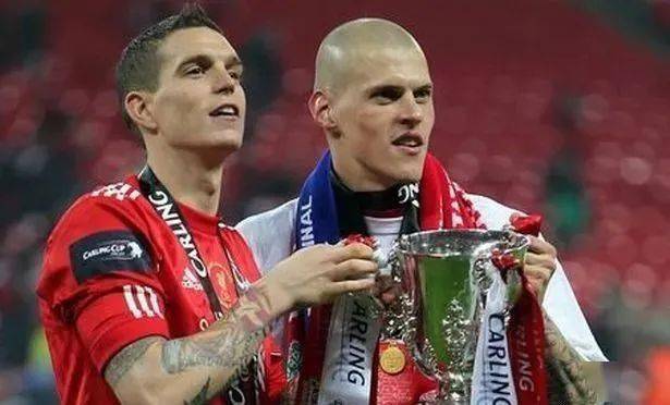  利物浦悍将范迪克重伤赛季报销  