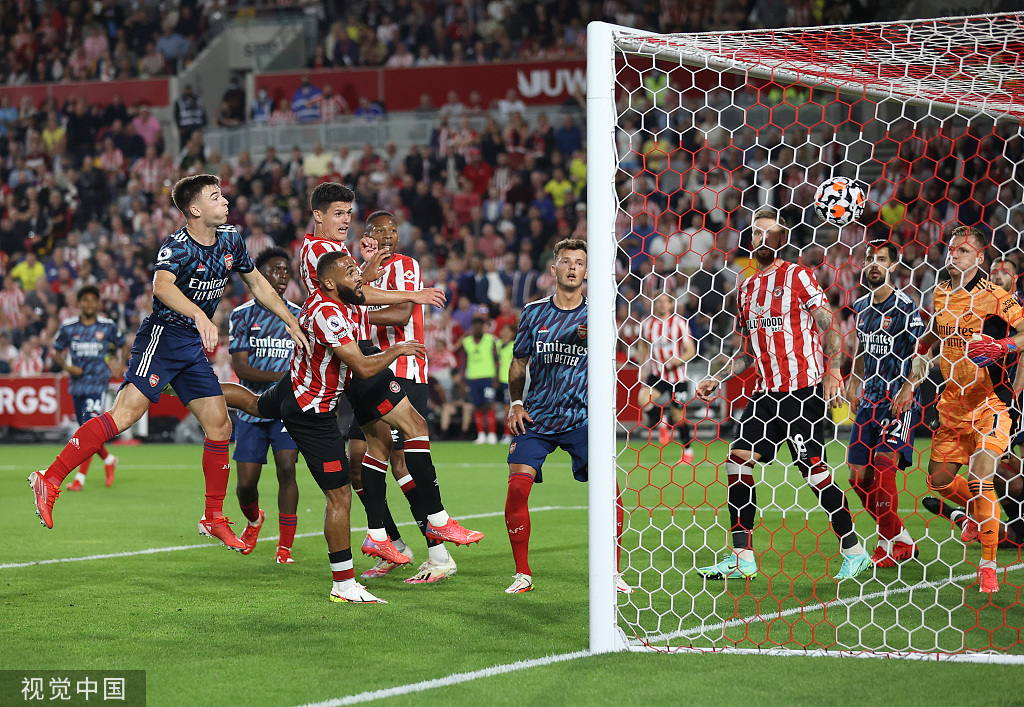  阿森纳险胜布伦特福德，厄德高制胜  
