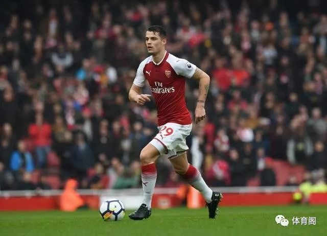  里昂中场大将禁赛，球队运转受阻  