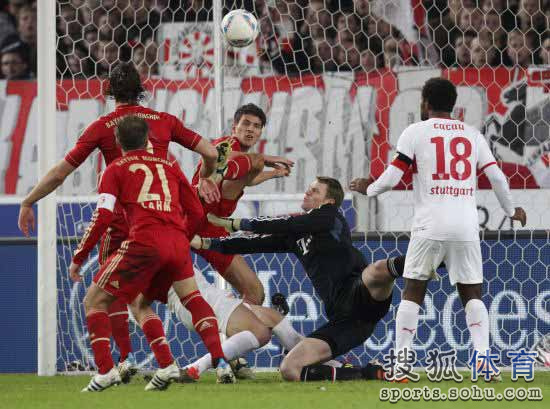  斯图加特青年军崭露头角，德甲未来之星闪耀赛场  
